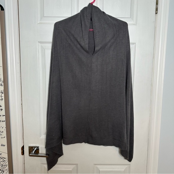 Poncho Grey One Size - Picture 1 of 16